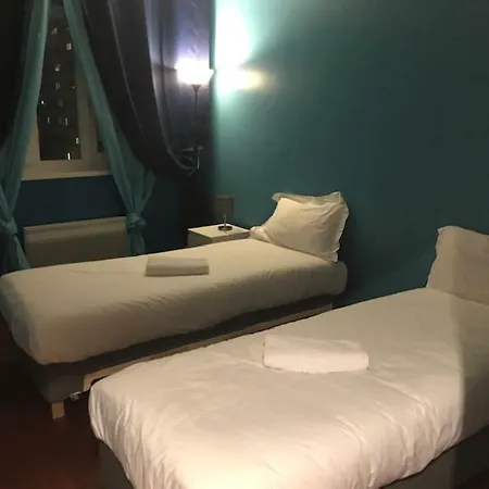 2 Rue Des Cailloux 아파트 *